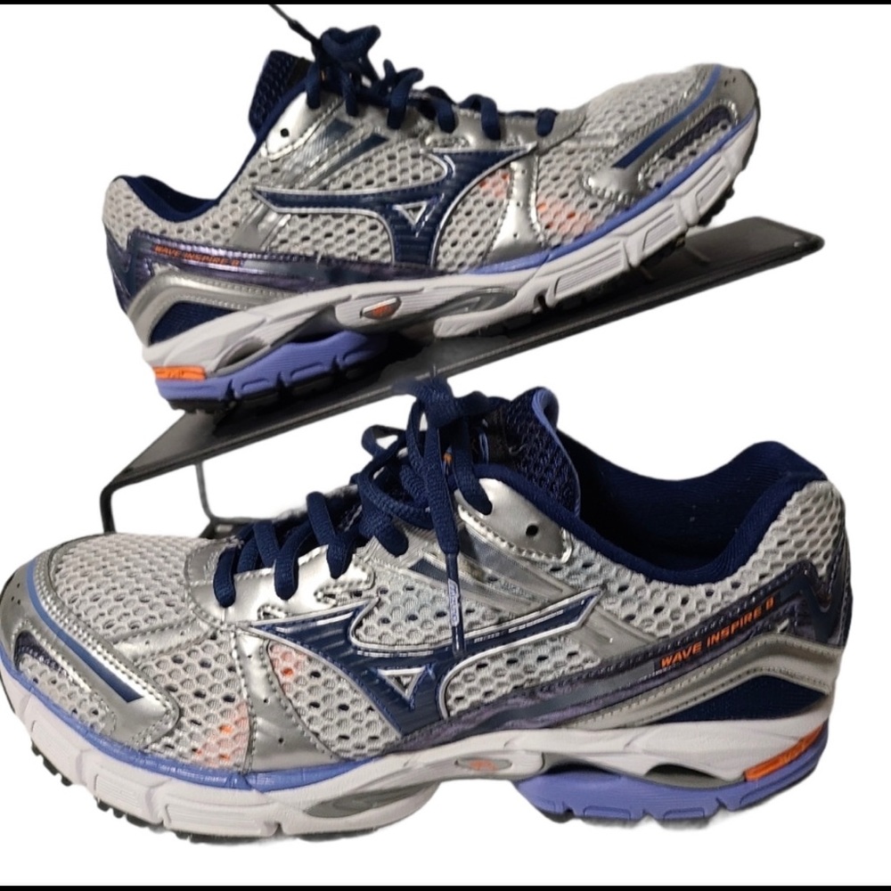 Mizuno women’s shoes, size 8